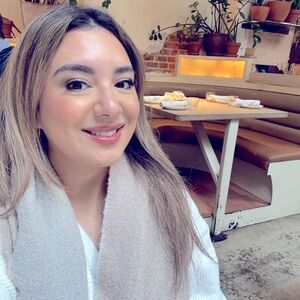 Meet your Posher, Gaby